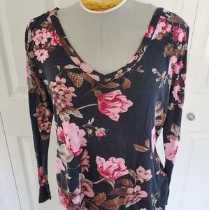 Ladies soft cotton long sleeve. Size Large. A.gain brand